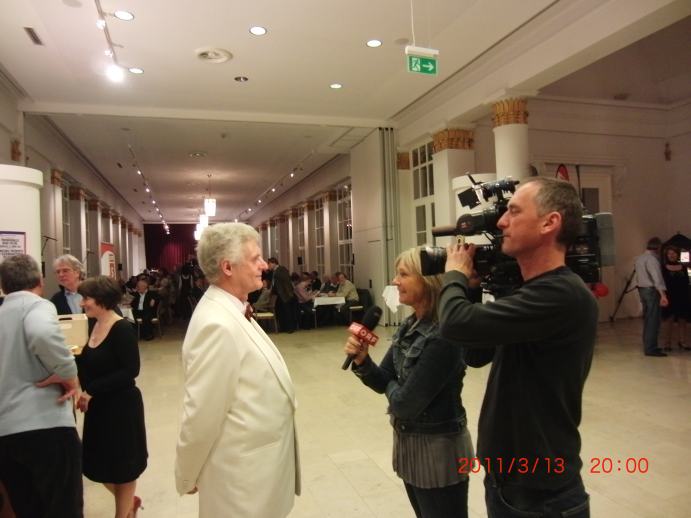 CIMG0659_2_stunde_41-Interview-zum-Abschluss1.jpg