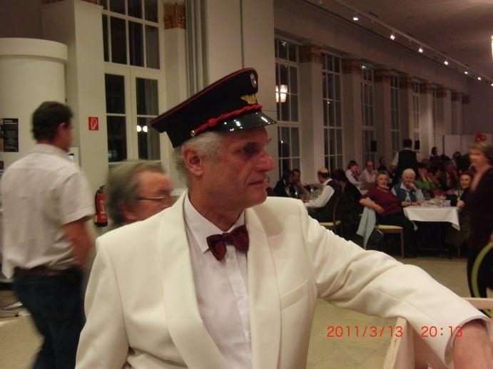 CIMG0670_3_stunde_45-mit-Dienstkappe2.jpg